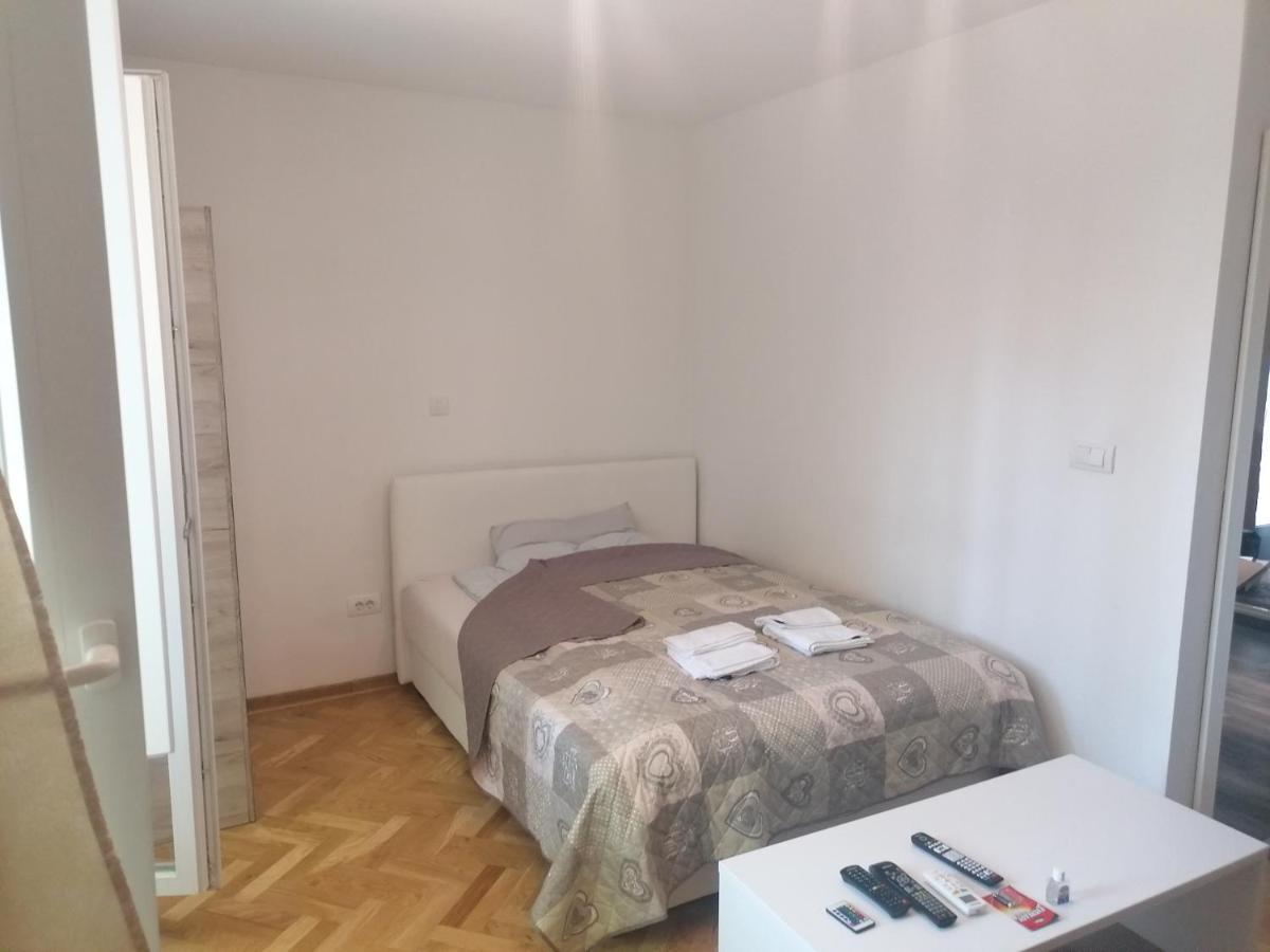 Natasa Apartment เบลเกรด ภายนอก รูปภาพ
